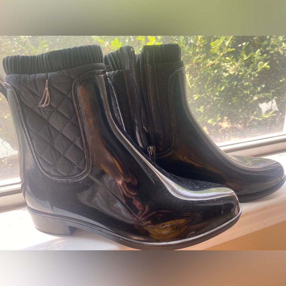 New woman’s black boots